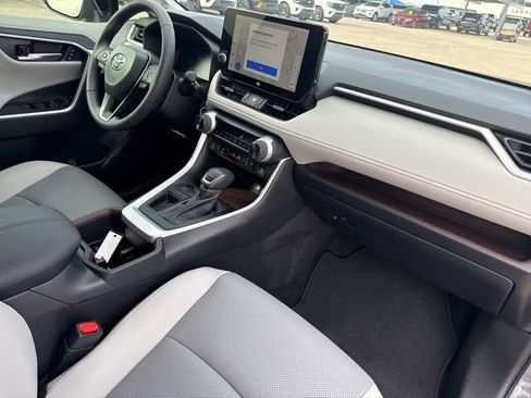Used 2025 Toyota RAV4 Limited image 12