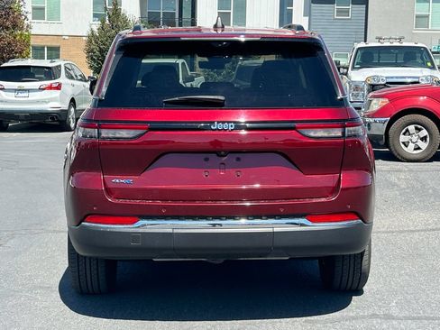 Used 2022 Jeep Grand Cherokee Limited 4xe w/ Luxury Tech Group II AWD/4WD image 5