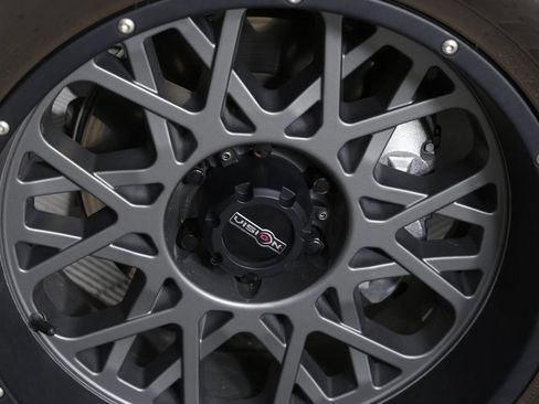 Used 2022 Chevrolet Tahoe Z71 image 2