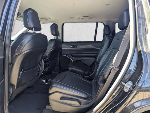 Used 2022 Jeep Grand Cherokee L Limited image 16