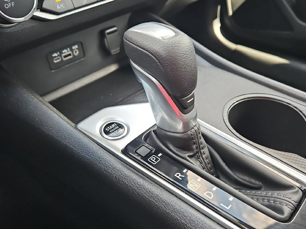 Used 2025 Nissan Altima 2.5 SV FWD image 20