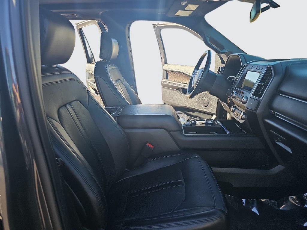 Used 2020 Ford Expedition Limited w/ Special Edition Package AWD/4WD image 11