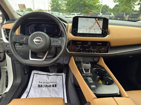 Used 2023 Nissan Rogue Platinum FWD image 23