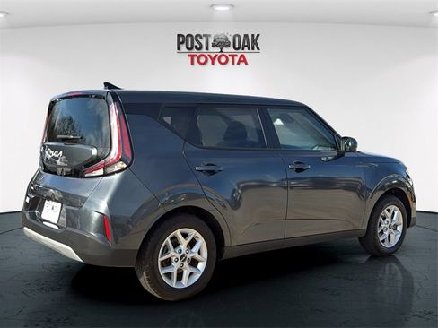 Used 2023 Kia Soul LX w/ Option Group 015 image 7