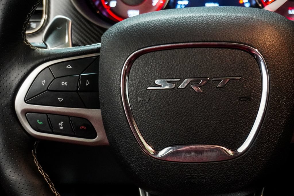 Used 2022 Dodge Charger SRT Hellcat w/ Carbon/Suede Interior Package RWD image 15