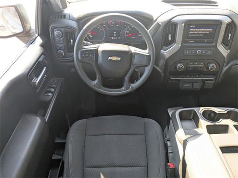 Used 2021 Chevrolet Silverado 1500 Custom image 16