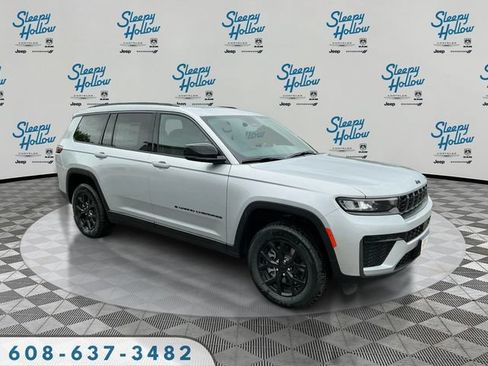 New 2026 Jeep Grand Cherokee L 4WD image 3