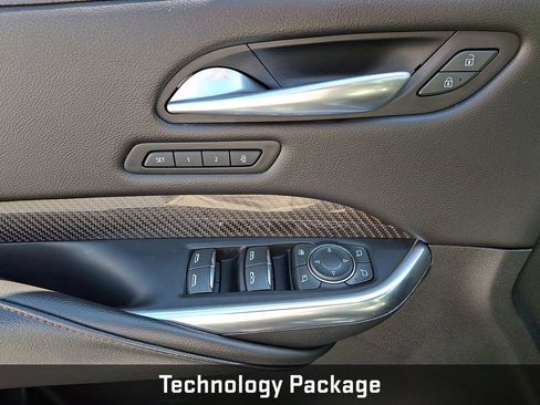 Used 2022 Cadillac XT4 Sport FWD image 16