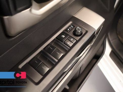 Used 2022 Toyota Tundra Limited AWD/4WD image 10