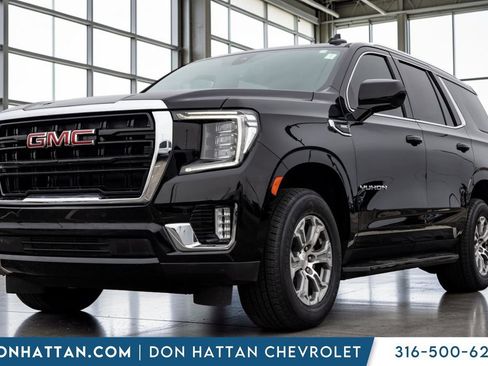 Used 2022 GMC Yukon SLE AWD/4WD image 1