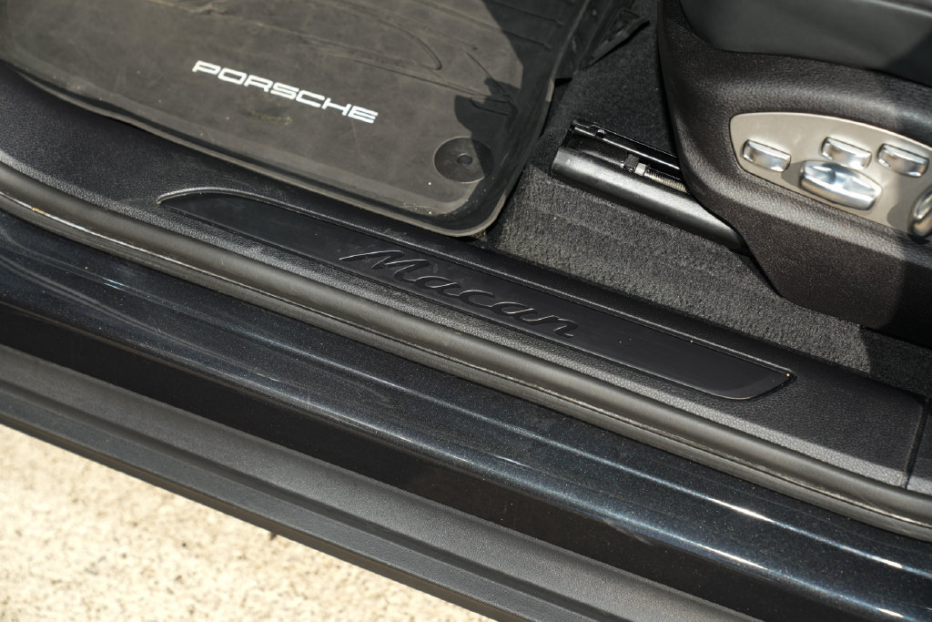 Certified 2026 Porsche Macan AWD/4WD image 20