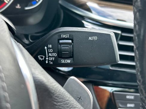 Used 2019 BMW 530i w/ Convenience Package RWD image 31