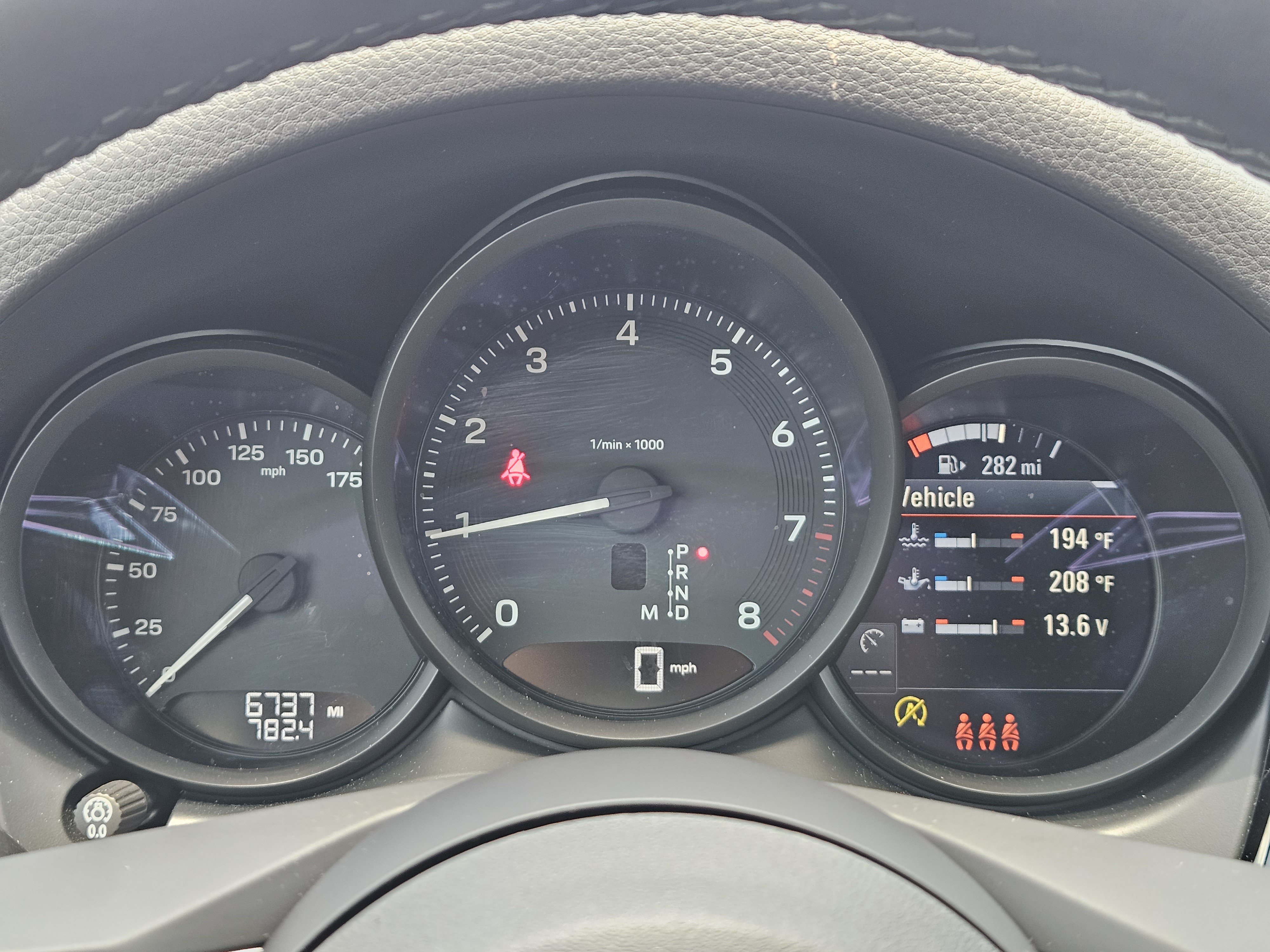 Certified 2026 Porsche Macan AWD/4WD image 16