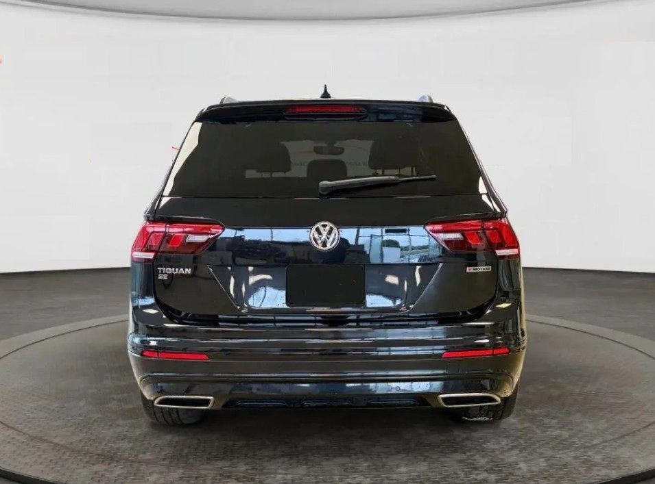 Used 2021 Volkswagen Tiguan SE R-Line AWD/4WD image 7