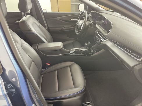 Used 2025 Buick Envista Sport Touring w/ Convenience II Package image 26