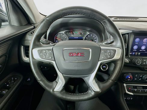 Used 2024 GMC Terrain SLT image 11