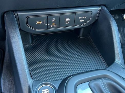 New 2025 Kia K4 LXS image 17