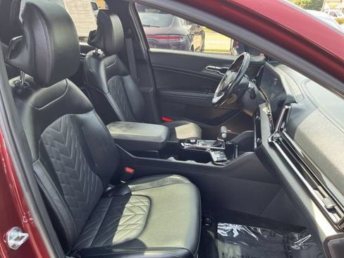 Used 2025 Kia Sportage X-Line w/ Premium Package AWD/4WD image 27