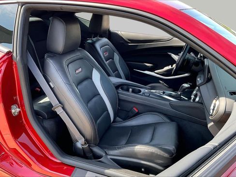 Used 2023 Chevrolet Camaro SS RWD image 9