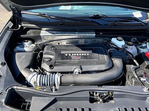 Certified 2024 Cadillac XT4 Sport image 10