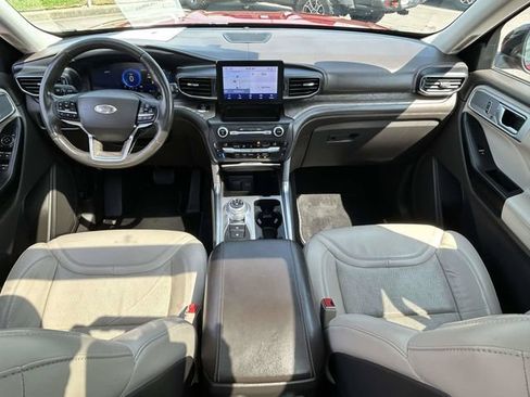 Used 2020 Ford Explorer Platinum AWD/4WD image 12