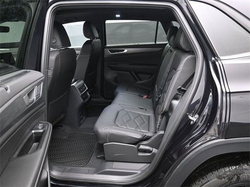 New 2026 Volkswagen Atlas Cross Sport SE image 11