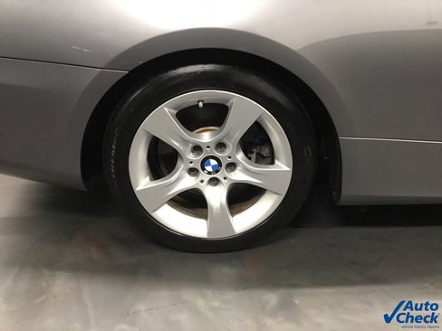 Used 2011 BMW 335i Convertible image 29