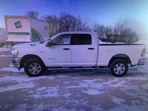 Used 2024 RAM 2500 Big Horn image 5