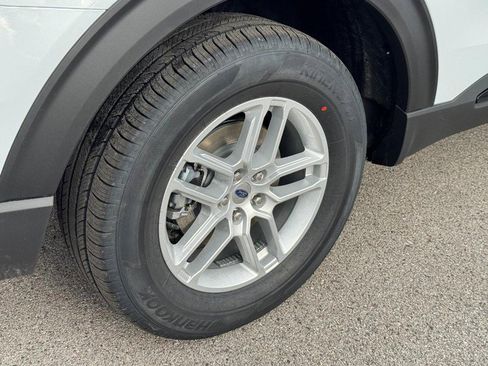 New 2026 Ford Explorer Active image 4