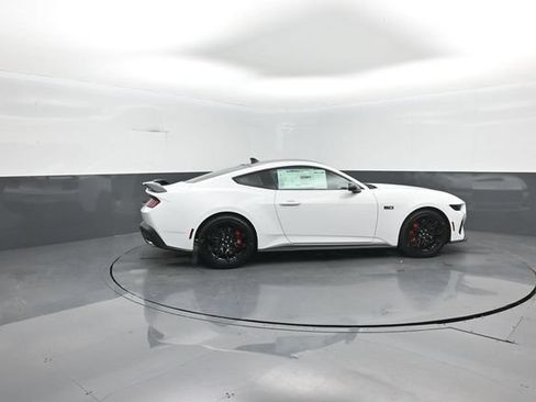New 2026 Ford Mustang GT w/ GT Performance Package RWD image 8