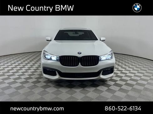 Used 2019 BMW 740i xDrive w/ Executive Package image 2