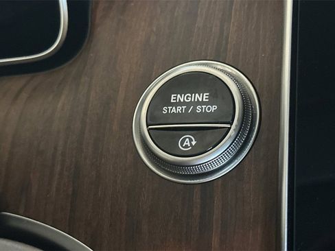 Certified 2025 Mercedes-Benz C 300 Sedan image 27