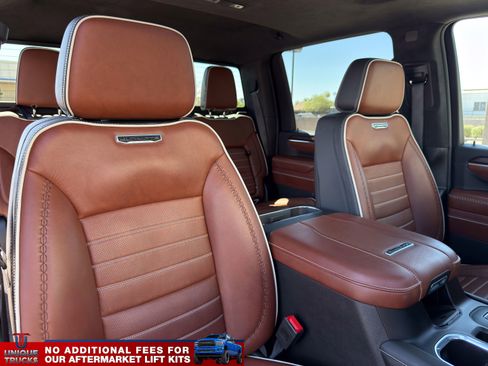 Used 2024 GMC Sierra 3500 Denali Ultimate AWD/4WD image 31