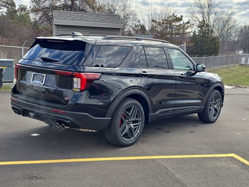 New 2026 Ford Explorer ST image 4