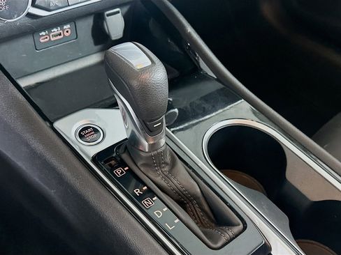 Used 2024 Nissan Altima 2.5 SV image 23