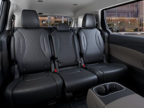 New 2026 Kia Carnival LXS FWD image 16