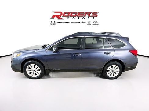 Used 2017 Subaru Outback 2.5i Premium w/ Popular Package #1 image 4