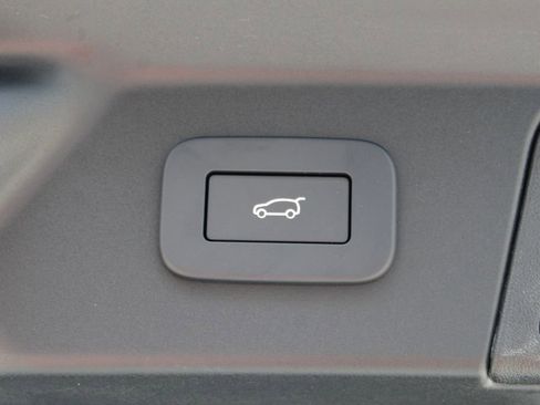 New 2026 Land Rover Range Rover Velar S AWD/4WD image 39