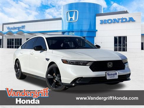 Certified 2025 Honda Accord Sport image 1