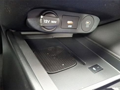 Used 2025 Hyundai Elantra Sport image 15