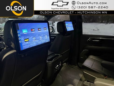 Certified 2025 Chevrolet Suburban High Country image 13