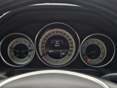 Used 2015 Mercedes-Benz E 400 Sedan image 14