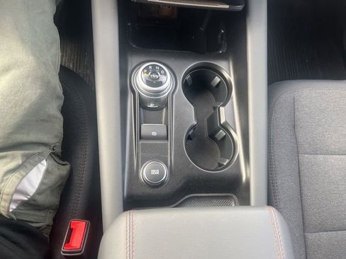 Used 2025 Ford Explorer Active image 30