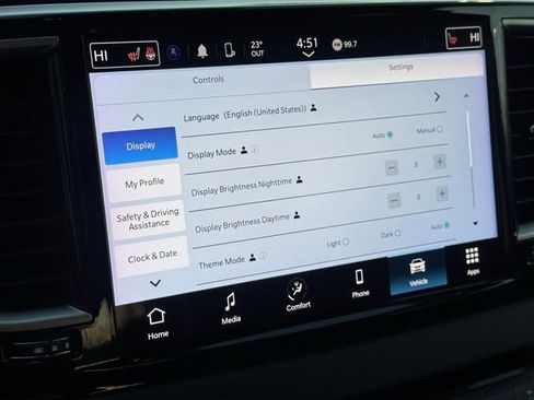 Used 2024 Chrysler Pacifica Touring-L image 44