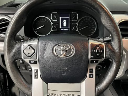 Used 2018 Toyota Tundra SR5 AWD/4WD image 27