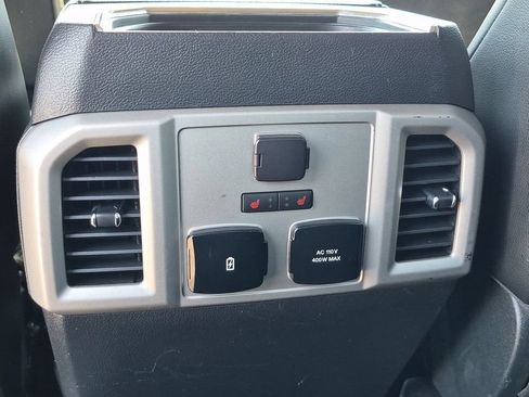 Used 2019 Ford F450 Lariat w/ Lariat Ultimate Package AWD/4WD image 18
