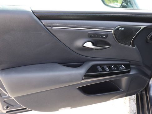 Used 2023 Lexus ES 250 w/ Premium Package AWD/4WD image 12