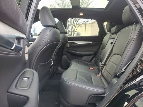 Used 2019 INFINITI QX50 Essential w/ Sensory Package image 10