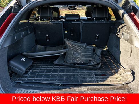 Used 2021 Land Rover Range Rover Velar S image 16