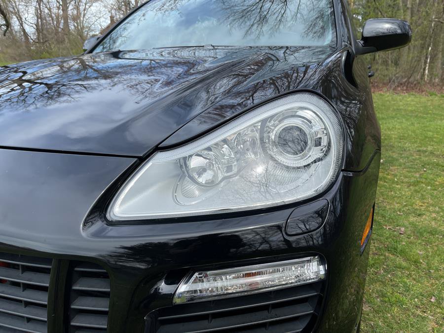 Used 2008 Porsche Cayenne Turbo AWD/4WD image 23